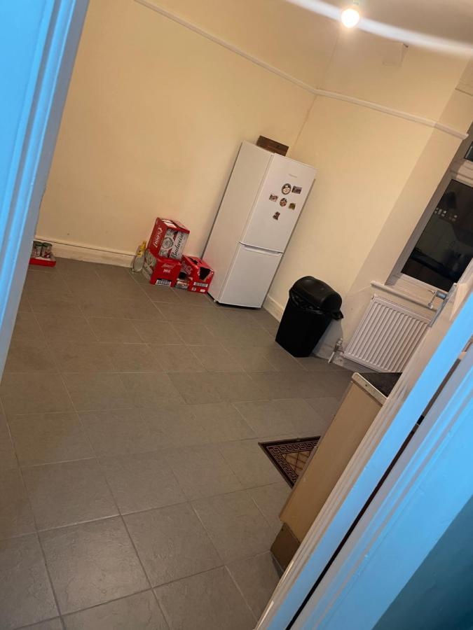 Welcome To Your New Home. Redbridge kerület Kültér fotó